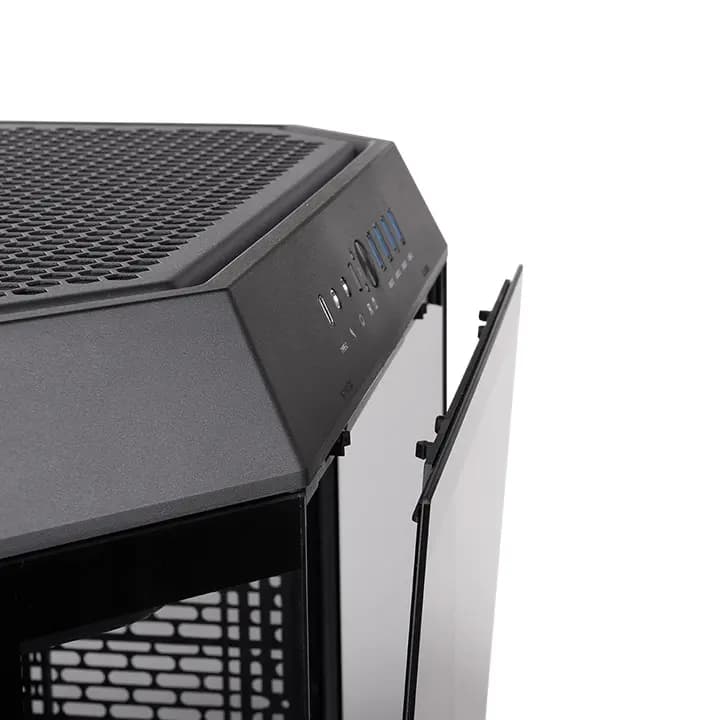 Thermaltake, The Tower 600 Mid Tower Chassis Case Black.