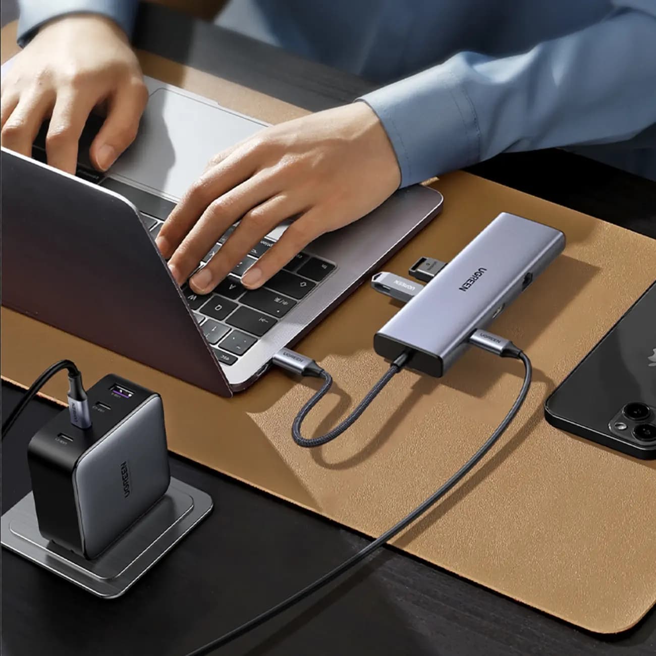 CM498, UGREEN, USB HUB, USB-C, USB, HDMI, VGA, RJ45, SD, TF, Hub, Gray.